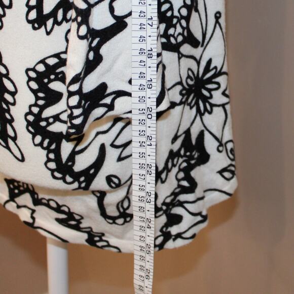 Women's Cache Black and White 3/4 Sleeve Floral Knit Top Sz L - Picture 5 of 5